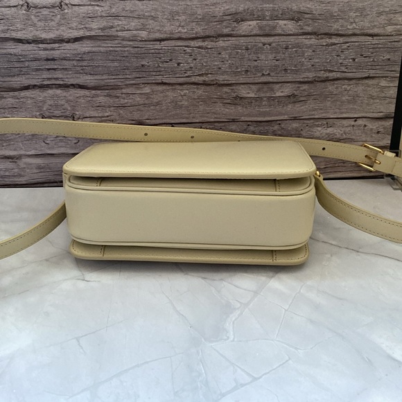 CELINE TRIOMPHE TEEN LAMB SKIN - Picture 3 of 6